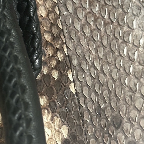 Authentic real python shoulder bag! - Picture 3 of 11